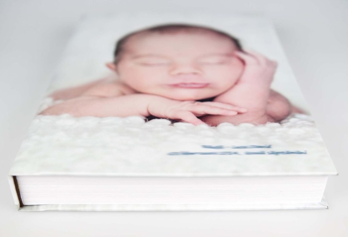 fotocarte-botez-layflat-deschidere-panoramica-fara-intrerupere