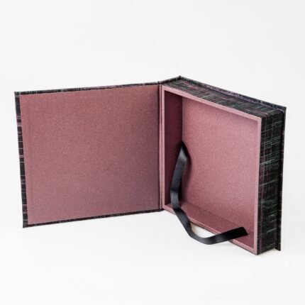 Caja para álbum digital con textura de ecopiel beis